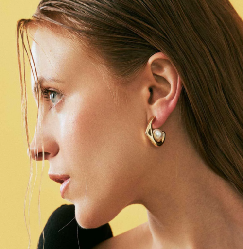 Semijoias na Academia: estilo, funcionalidade e moda em movimento